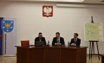 Wizyta wiceministra infrastruktury w Starostwie Powiatowym w Bieruniu – rozmowy o inwestycjach i bezpieczeństwie